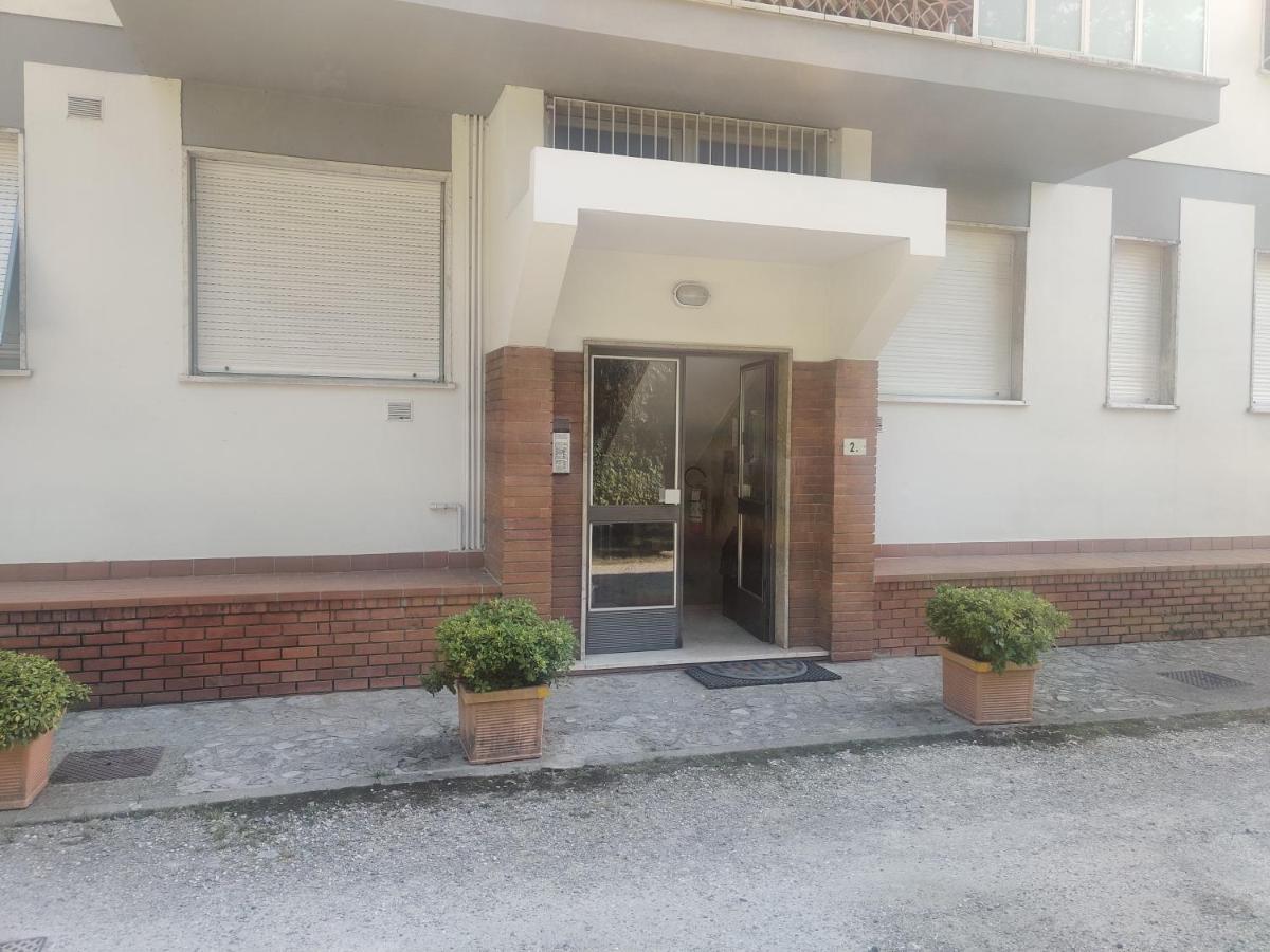 Appartamento Nelly - Per 4 Persone - Caray Park - Sale Marasino - Lago D'Iseo 마로네 외부 사진